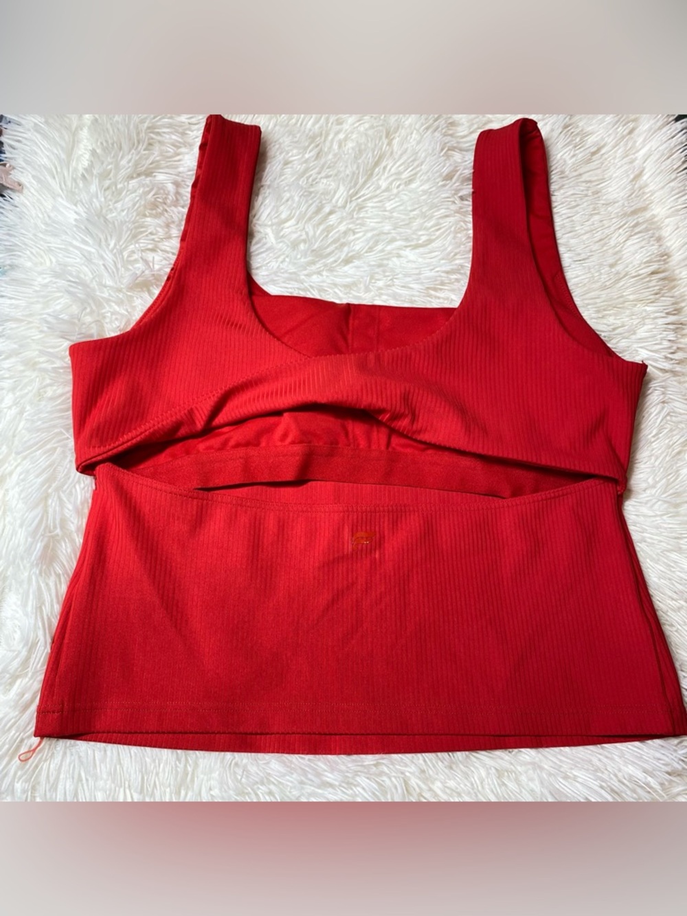 Fabletics Oasis Rib Twist Built-In Bra Tank Size Large - Picture 2 of 7